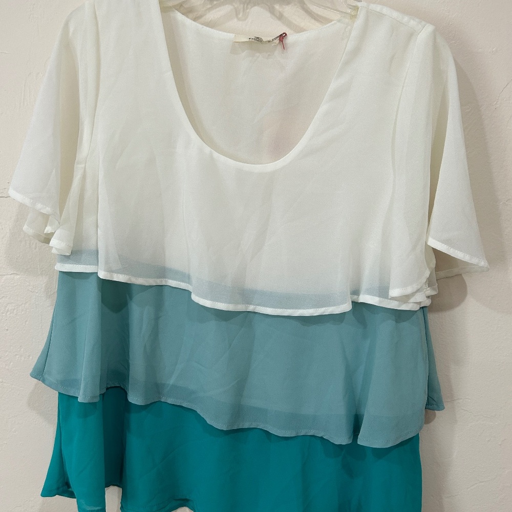 Entro three color shirt size medium